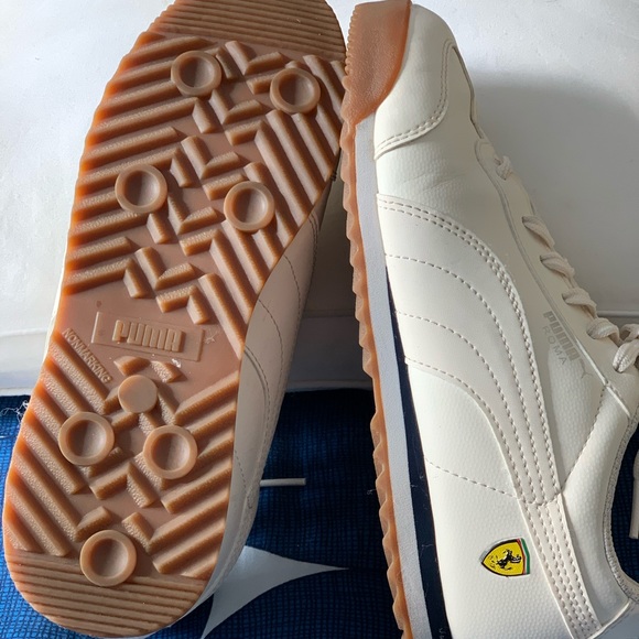Puma Roma Ferrari shoes - Picture 5 of 11